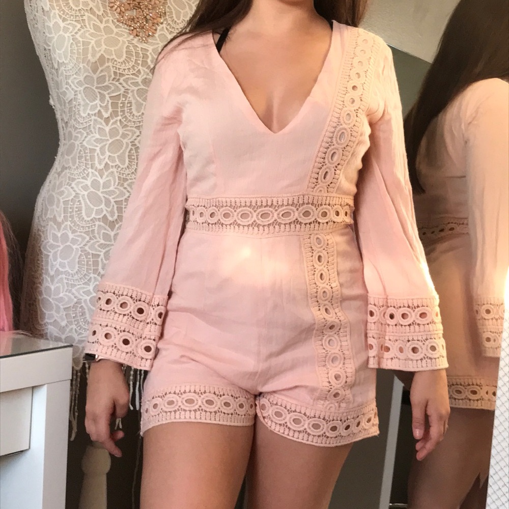 BEAUTIFUL BABY PINK ROMPER 💓